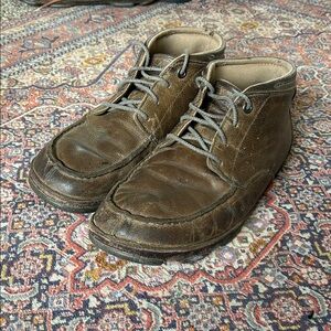 OluKai Men's Brown Chukka Boots